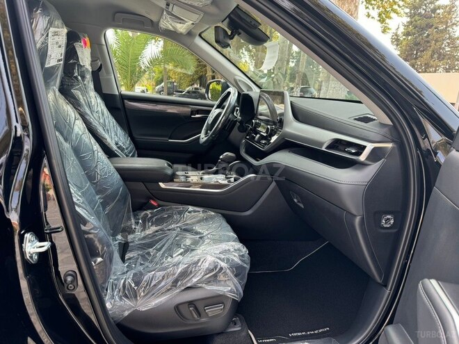 Toyota Highlander-13