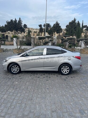Hyundai Accent 2014, 120,000 km - 1.6 l - Bakı