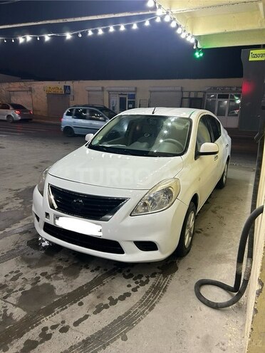 Nissan Sunny 2012, 390,000 km - 1.5 l - Bakı