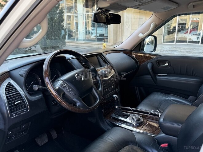 Nissan Patrol 2010, 151,000 km - 5.6 л - Bakı