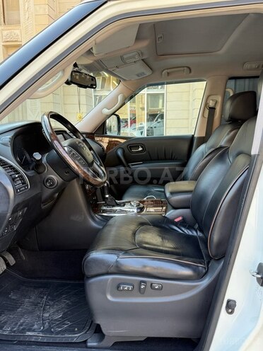 Nissan Patrol 2010, 151,000 km - 5.6 л - Bakı