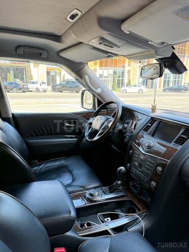 Nissan Patrol 2010, 151,000 km - 5.6 л - Bakı