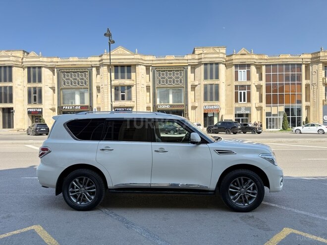 Nissan Patrol 2010, 151,000 km - 5.6 л - Bakı