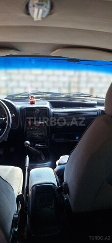 GAZ 31105 2004, 350,000 km - 2.4 l - Quba