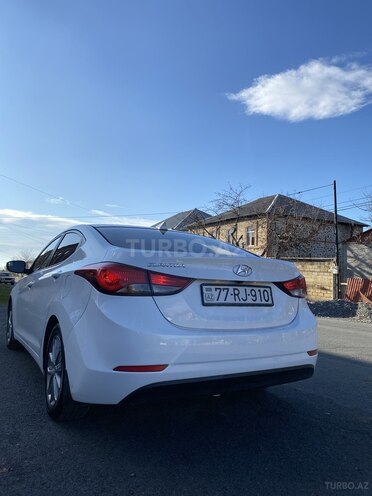 Hyundai Elantra 2015, 201,168 km - 1.8 l - Zaqatala