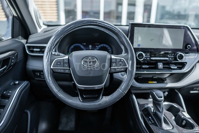 Toyota Highlander-13