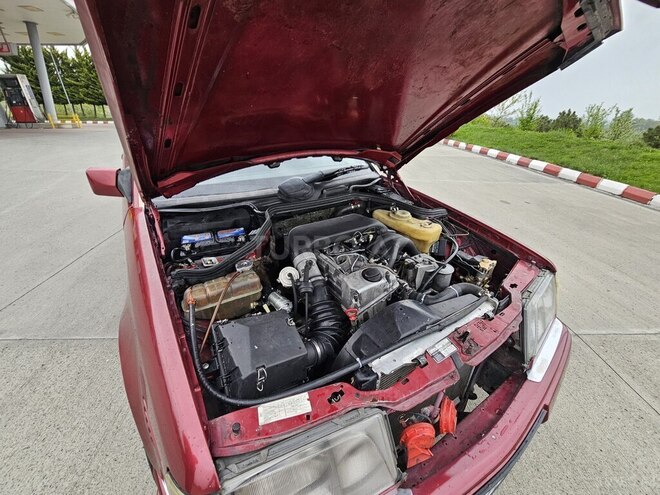 Mercedes E 250 1994, 26,598 km - 2.5 l - Qəbələ