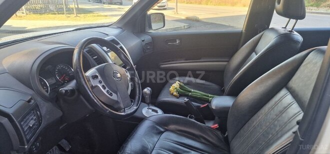 Nissan X-Trail 2012, 215,000 km - 2.5 l - Bakı