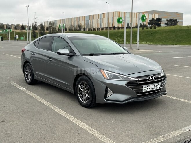 Hyundai Elantra 2019, 135,000 km - 2.0 l - Bakı