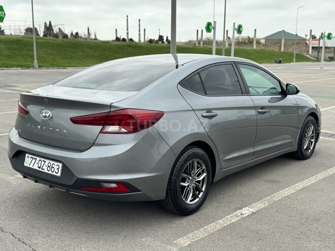Hyundai Elantra 2019, 135,000 km - 2.0 l - Bakı