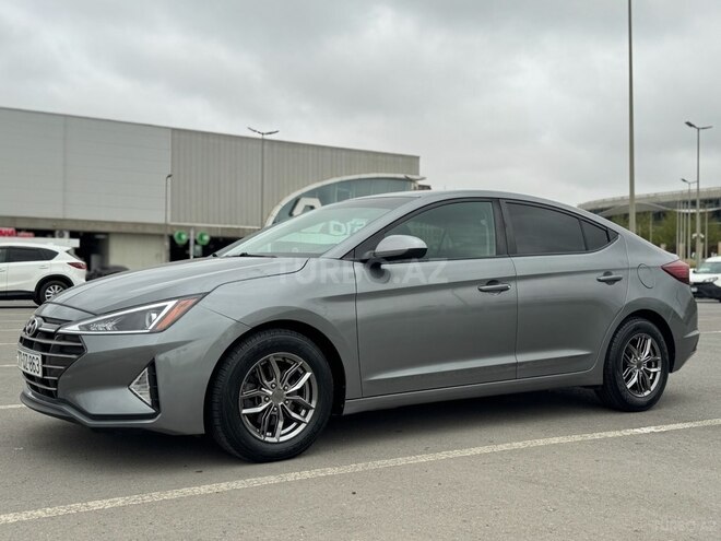 Hyundai Elantra 2019, 135,000 km - 2.0 l - Bakı