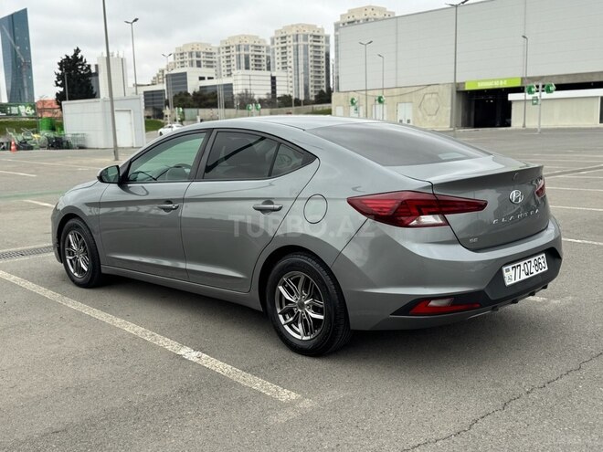 Hyundai Elantra 2019, 135,000 km - 2.0 l - Bakı