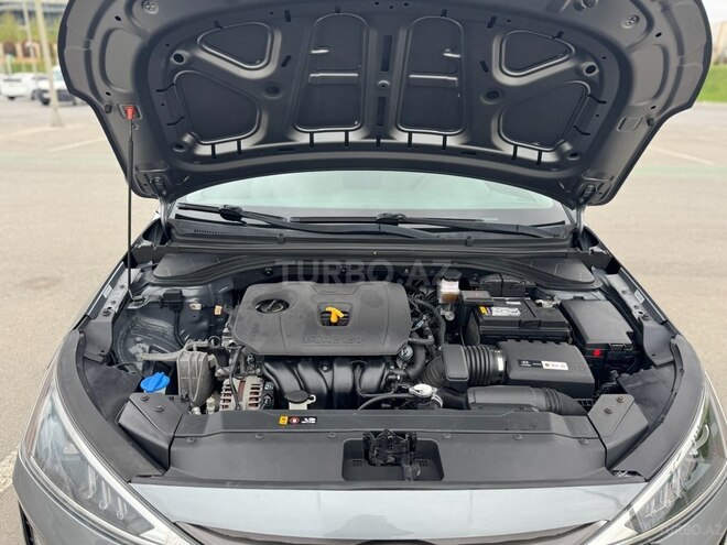 Hyundai Elantra 2019, 135,000 km - 2.0 l - Bakı