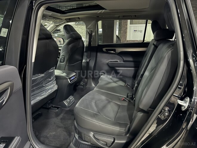 Toyota Highlander-10
