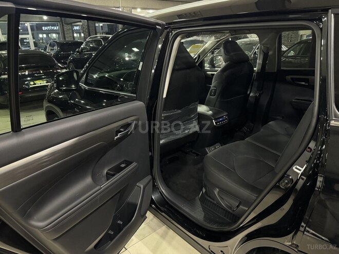 Toyota Highlander-11