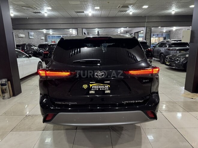 Toyota Highlander-4