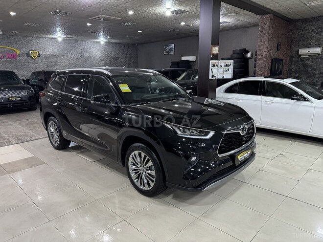 Toyota Highlander-2