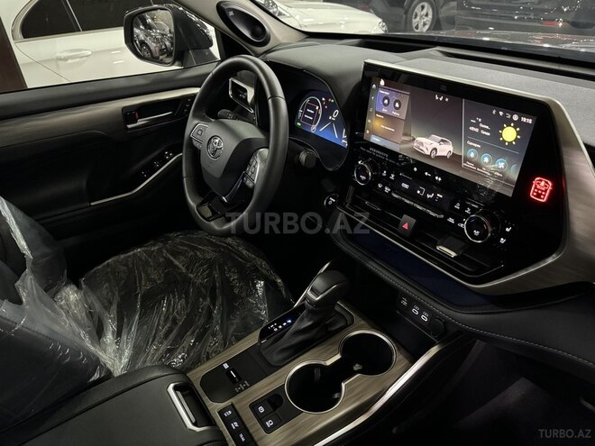 Toyota Highlander-16