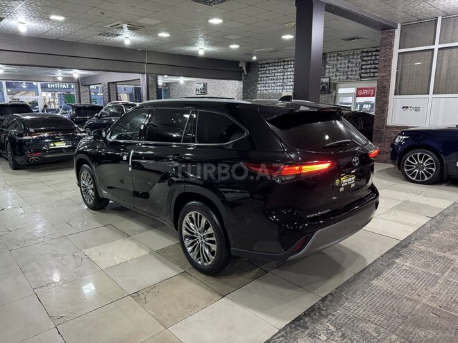 Toyota Highlander-5