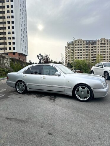 Mercedes E 240 1998, 255,000 km - 2.4 l - Bakı
