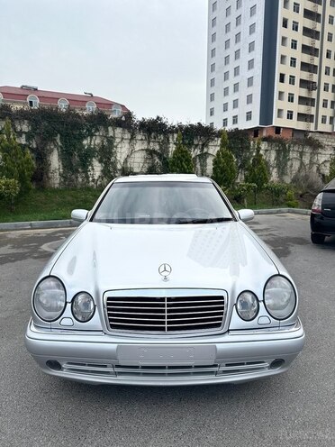 Mercedes E 240 1998, 255,000 km - 2.4 l - Bakı