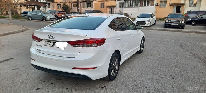 Hyundai Elantra 2017, 107,000 km - 2.0 l - Bakı