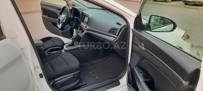 Hyundai Elantra 2017, 107,000 km - 2.0 l - Bakı