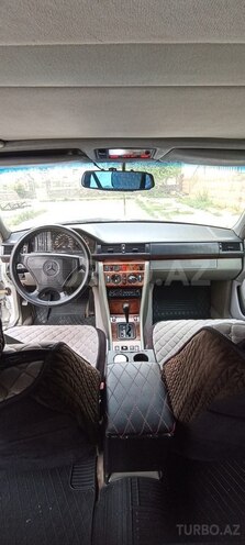 Mercedes E 280 1994, 382,000 km - 2.8 l - Şirvan