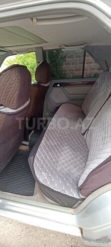 Mercedes E 280 1994, 382,000 km - 2.8 l - Şirvan