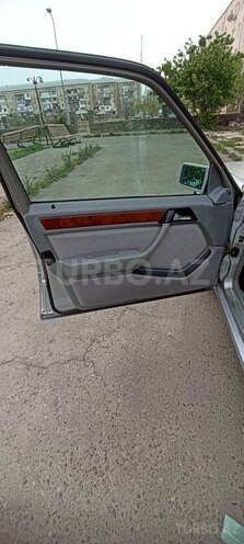 Mercedes E 280 1994, 382,000 km - 2.8 l - Şirvan
