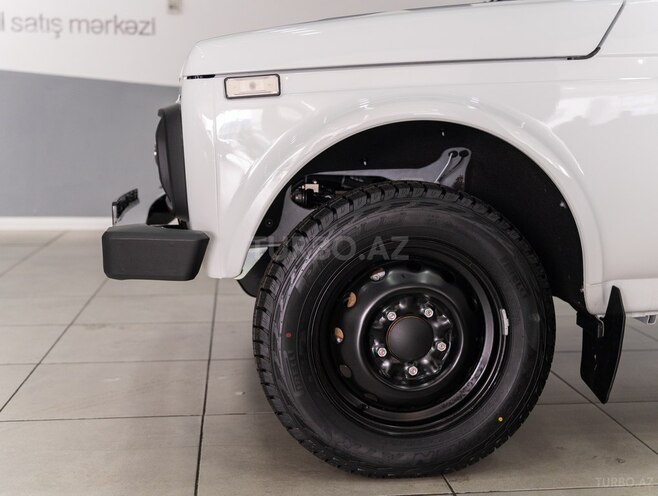 LADA (VAZ) Niva-6