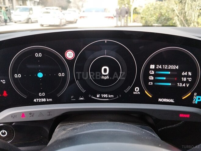 Porsche Taycan 2021, 47,000 km - 0.0 l - Bakı
