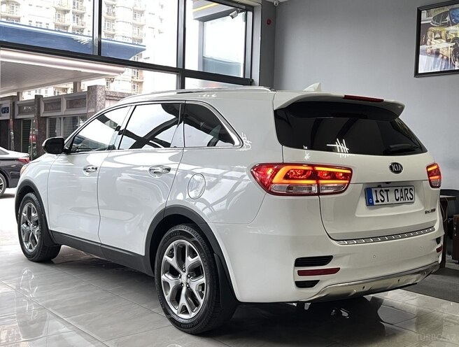 Kia Sorento-8