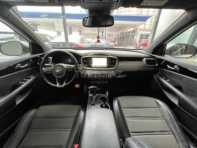 Kia Sorento-14