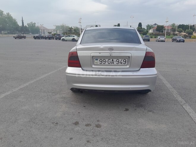 Opel Vectra 1999, 414,410 km - 1.8 l - Qax