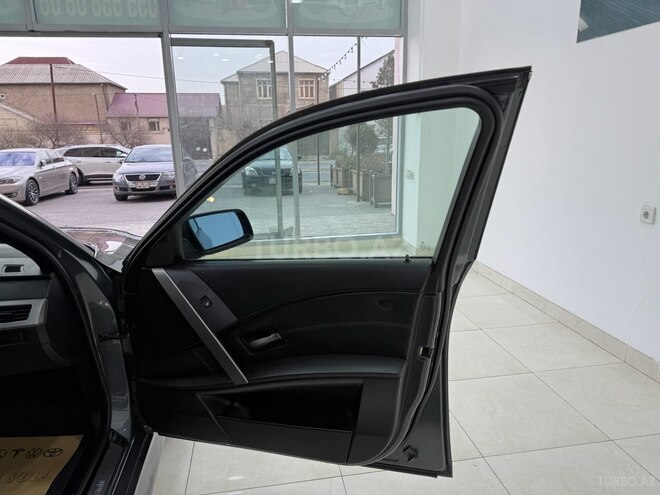 BMW 530 2003, 216,000 km - 3.0 l - Sumqayıt