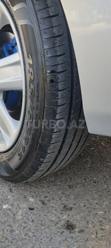 Hyundai Accent-20