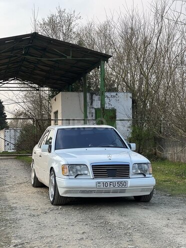 Mercedes E 280 1994, 320,000 km - 2.8 l - Bakı
