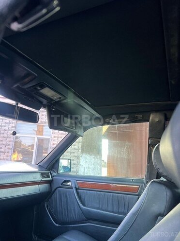 Mercedes E 280 1994, 320,000 km - 2.8 l - Bakı