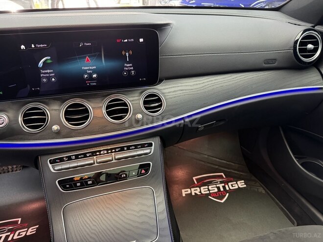 Mercedes E 300 de-10