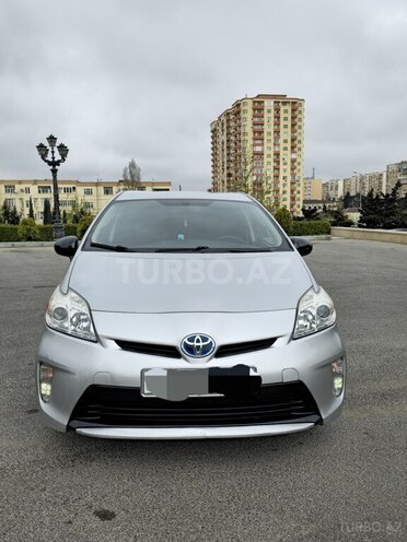 Toyota Prius 2015, 141,000 km - 1.8 л - Bakı