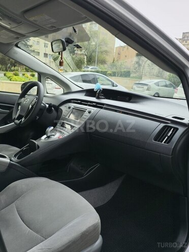 Toyota Prius 2015, 141,000 km - 1.8 л - Bakı
