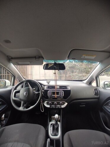 Kia Rio 2016, 130,000 km - 1.6 l - Bakı
