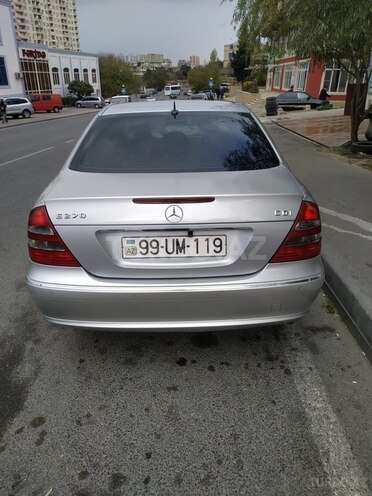 Mercedes E 270 2002, 355,700 km - 2.7 l - Bakı