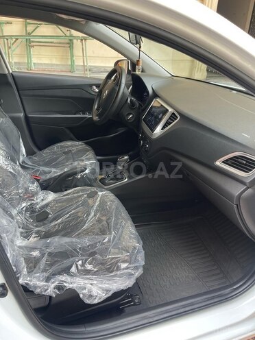 Hyundai Accent 2020, 108,000 km - 1.6 л - Bakı