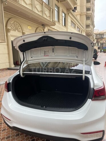 Hyundai Accent 2020, 108,000 km - 1.6 л - Bakı