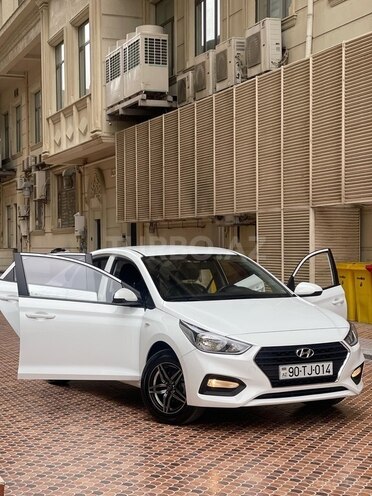 Hyundai Accent 2020, 108,000 km - 1.6 л - Bakı
