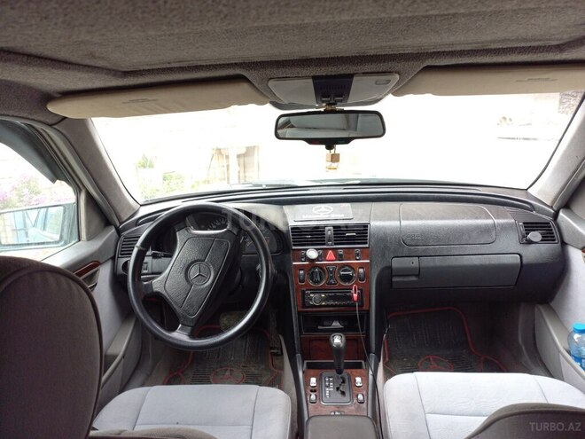 Mercedes C 200 1996, 301,000 km - 2.0 l - Bakı
