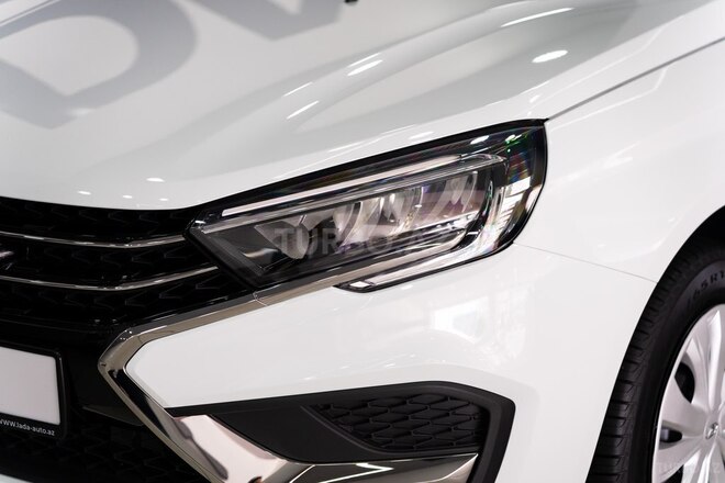 LADA (VAZ) Vesta-4