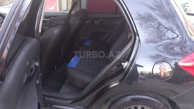 Toyota Auris 2007, 244,000 km - 1.4 l - Bakı